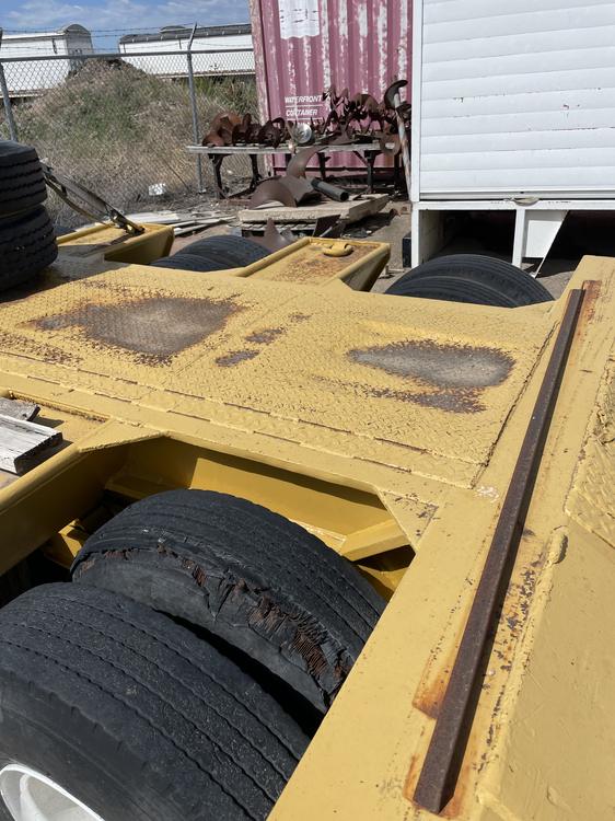 Load King gooseneck trailer photo 4