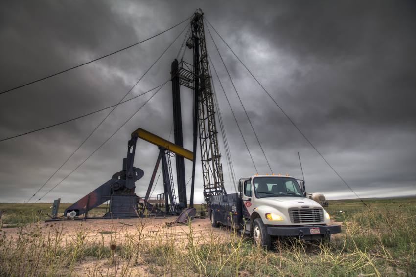 Field equipment support at Luft Machine