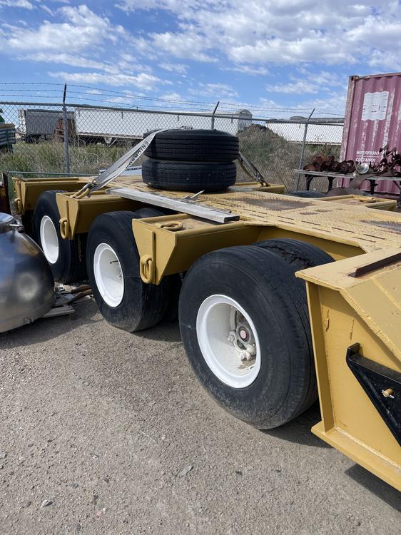 Load King gooseneck trailer photo 3